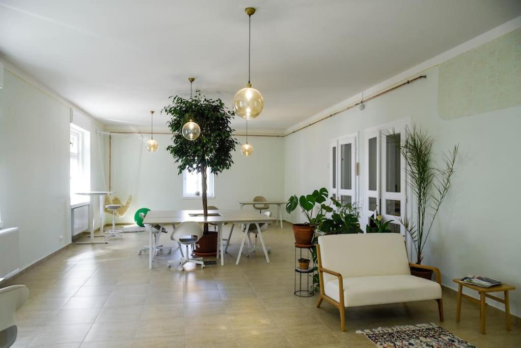 Parokia Apartman Es Coworking A Balaton Mellett Kaptalantoti Exterior foto